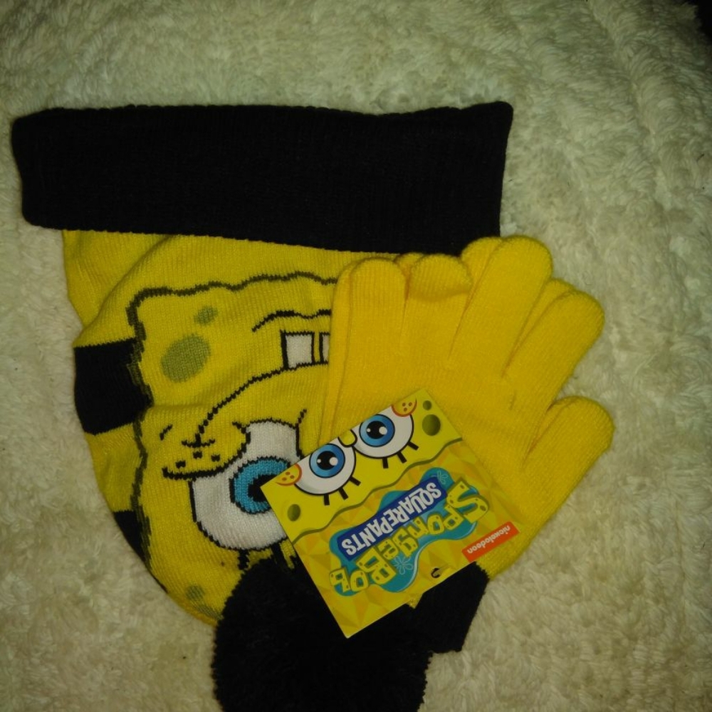 Beanie hat and glove set